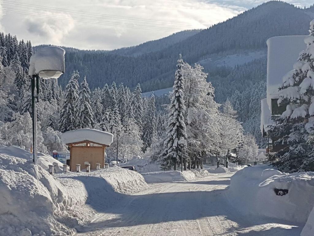 Hotel Pension Haus Rohrmoser Lungötz Exterior foto