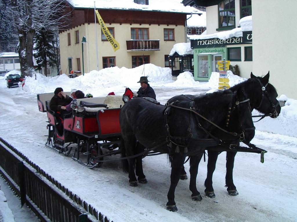 Hotel Pension Haus Rohrmoser Lungötz Exterior foto