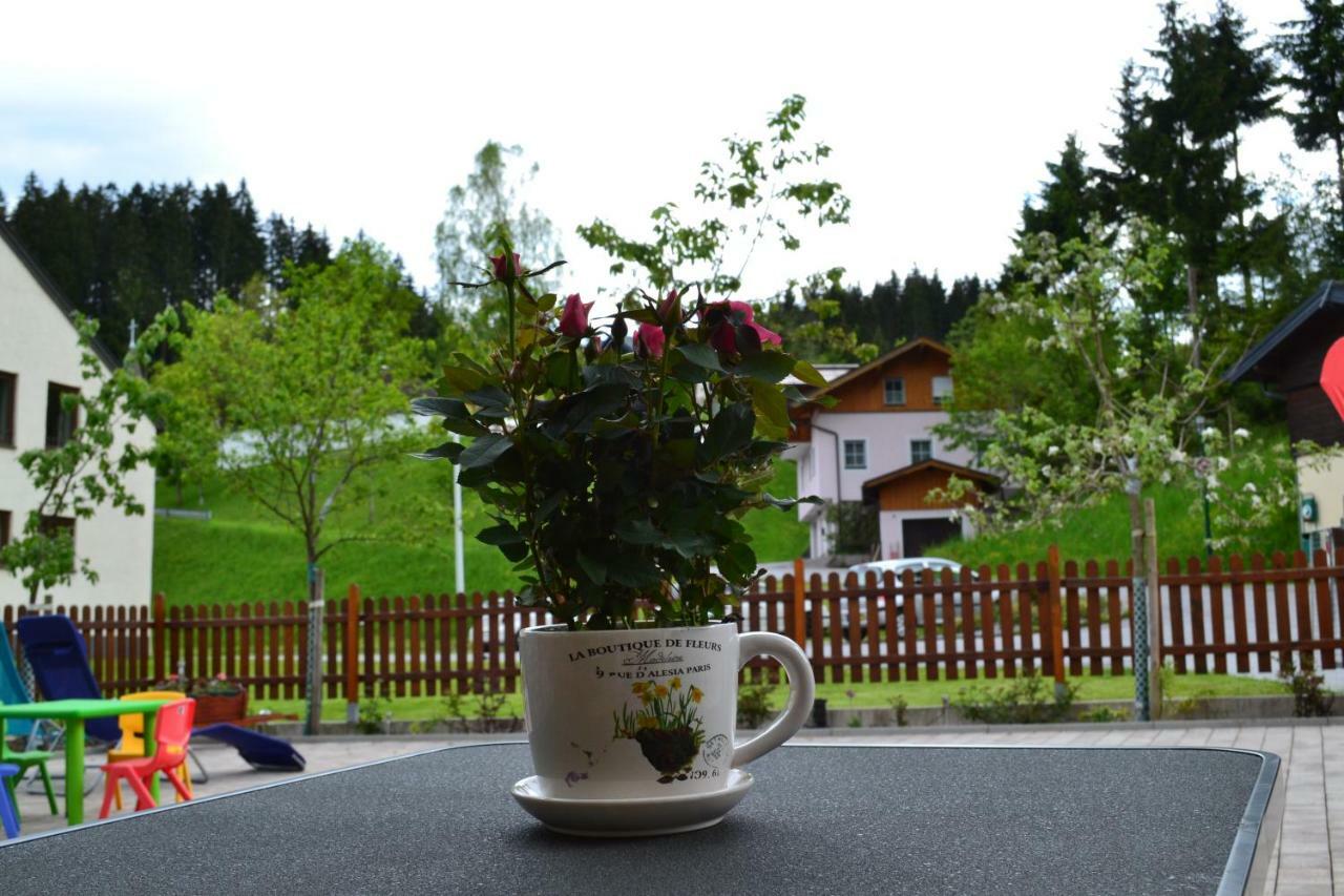 Hotel Pension Haus Rohrmoser Lungötz Exterior foto